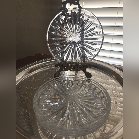 Set Of 4 Crystal Starburst Design Dessert/Salad Plates - Picture 1 of 7